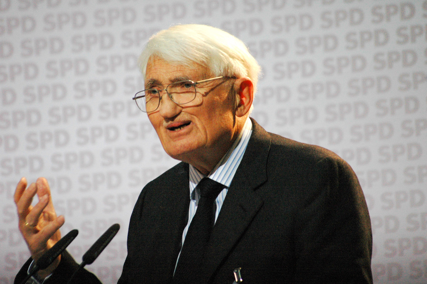 Alman Filozof Habermas, Şeyh Zayed Kitap Ödülü’nü Kabul Etmeyecek